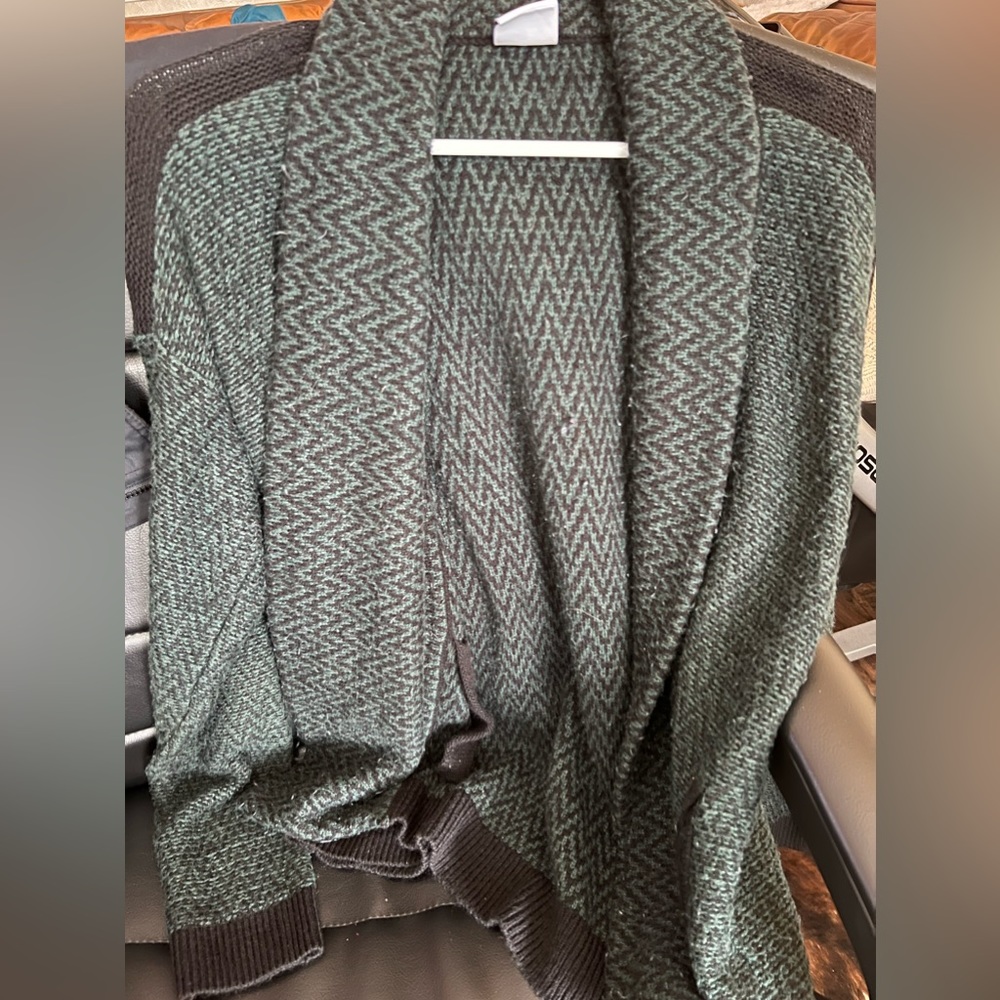 Cabi sweater